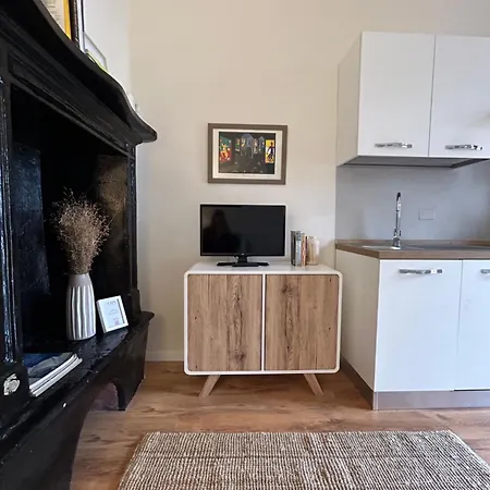 Elegante Bilocale, A Pochi Passi Dalla Metro Pasteur Milan